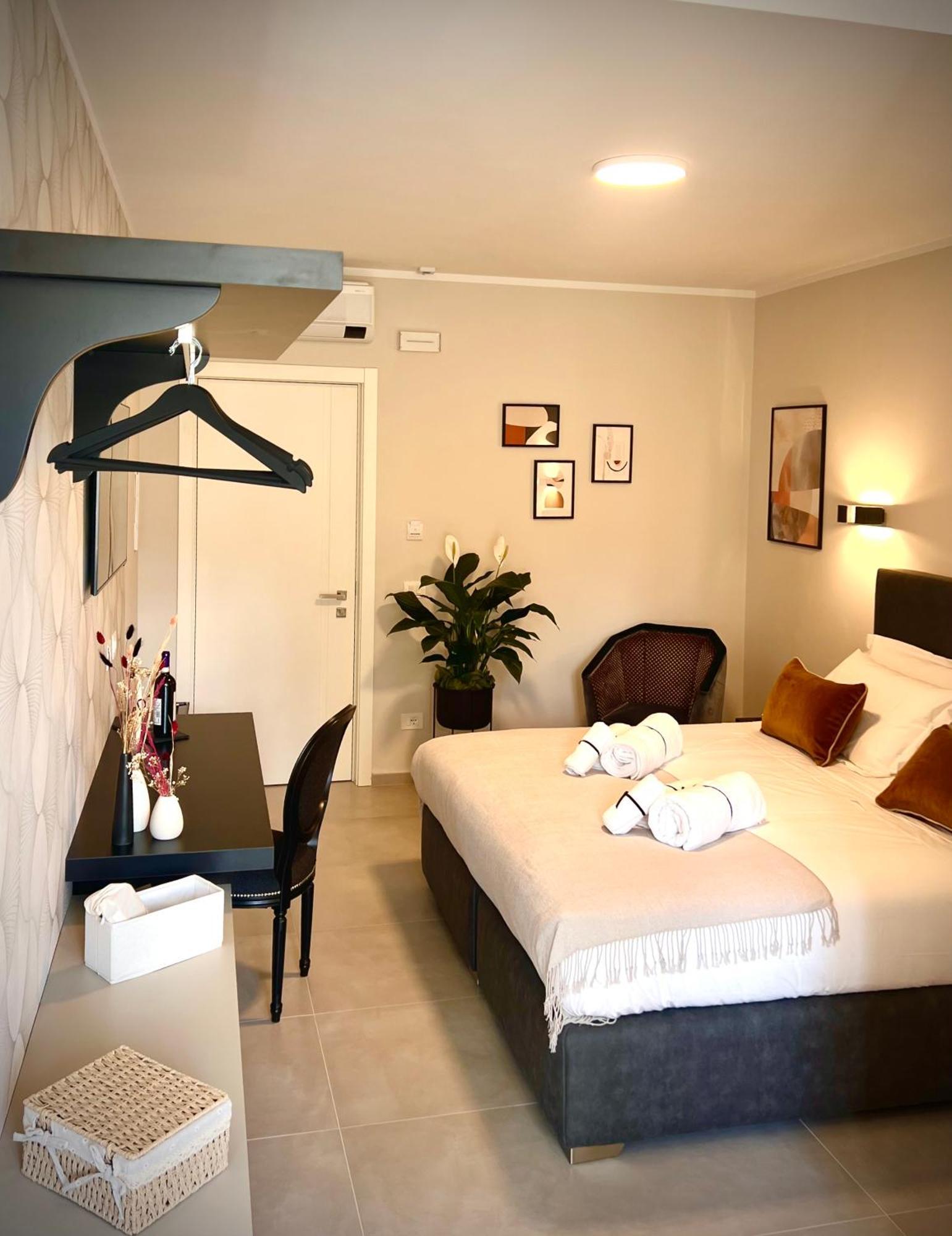 Lucentum Bed and Breakfast Prato  Exteriör bild